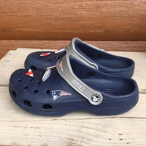 patriots crocs for adults